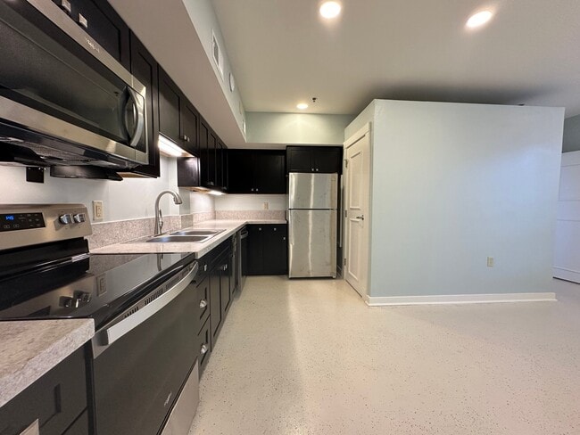 Photo - 715 Sherman St Unit 20