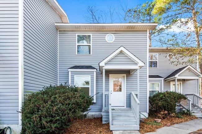 Photo - Reduced Rent for Any Lease Signed in Feb!! 8 Blocks to the Beach!!