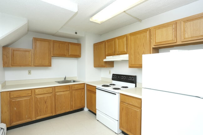One Bedroom-Kitchen