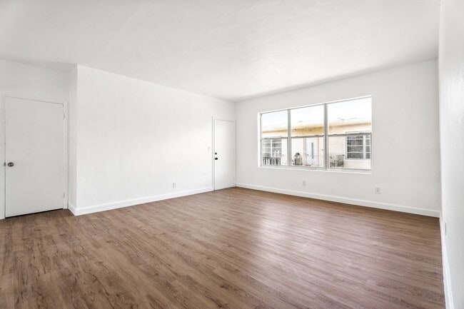 Photo - 825 85th St Unit # 4