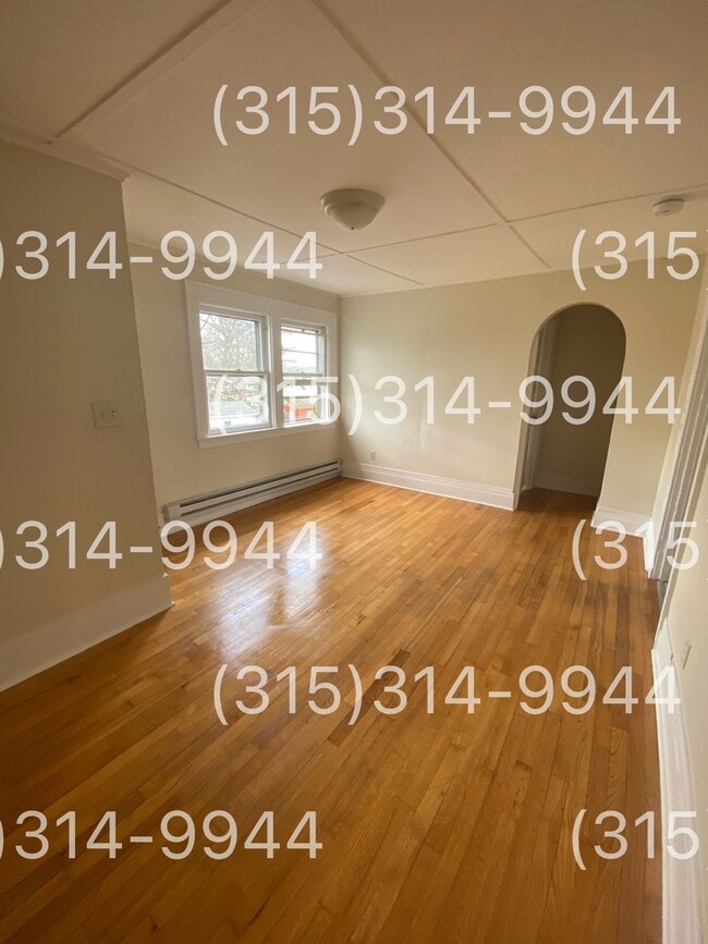 Photo - 211 Russell Ave