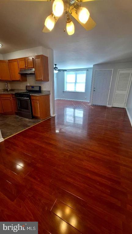 Photo - 1821 Hartranft St