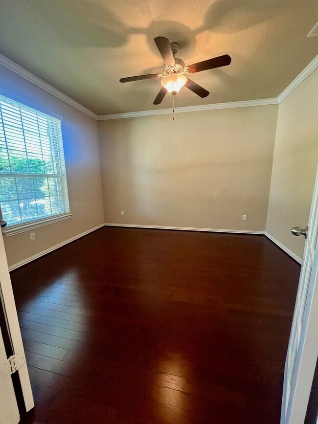 Photo - Fabulous 5 Bedroom/4 Full Bath Home w/ Study, GameRoom & Backyard Oasis!