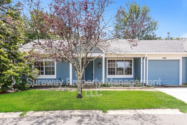 Building Photo - 1042 A Canterbury Dr Rental