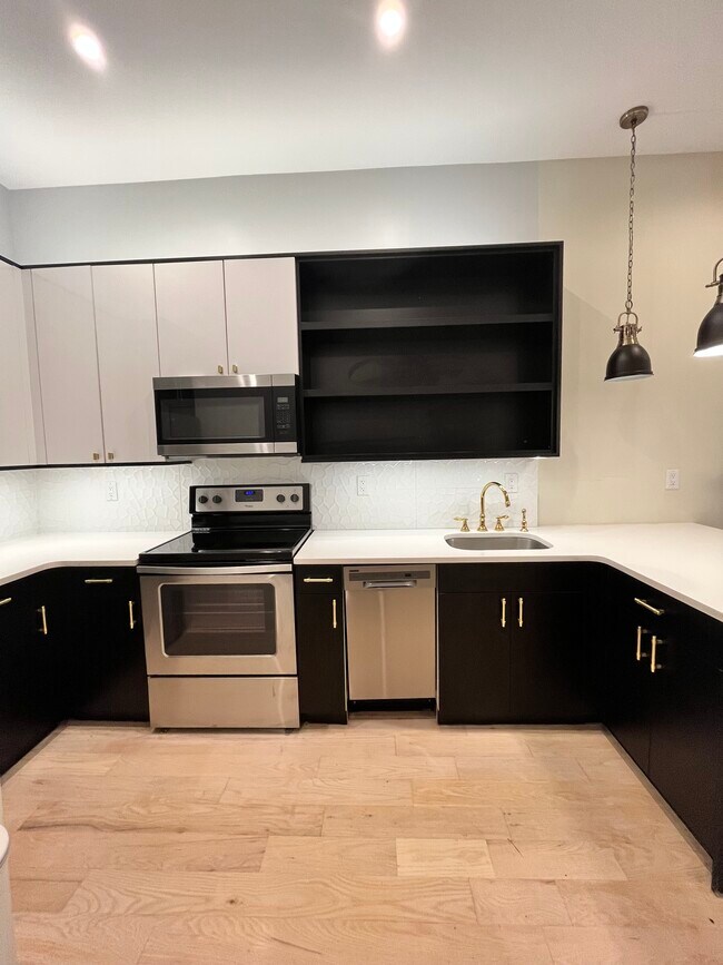 Photo - 609 Communipaw Ave Unit 2R