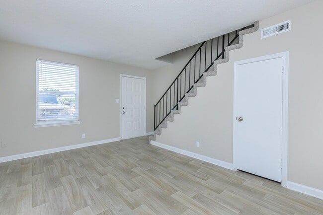 Photo - Lexington Village