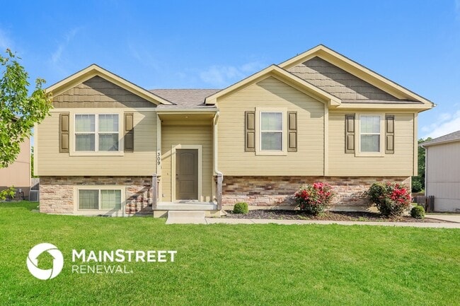 Building Photo - 410 Golfview Dr