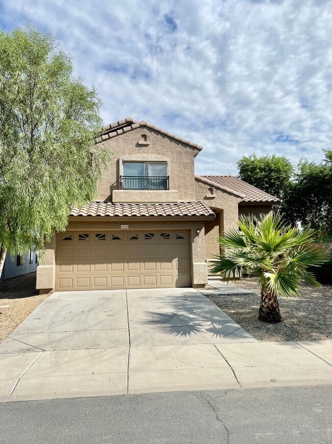 Photo - Beautifully renovated 3 bedroom/2.5 bathroom home in Tolleson!