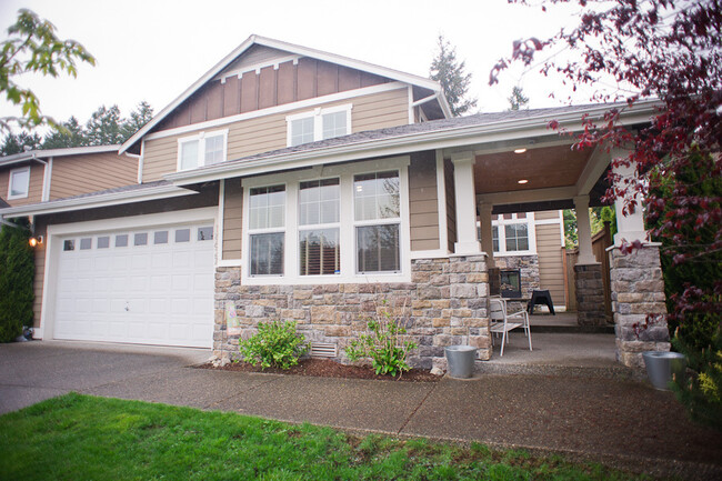 Beautiful Craftsman Style Home in the desi... - Beautiful Craftsman Style Home in the desi...