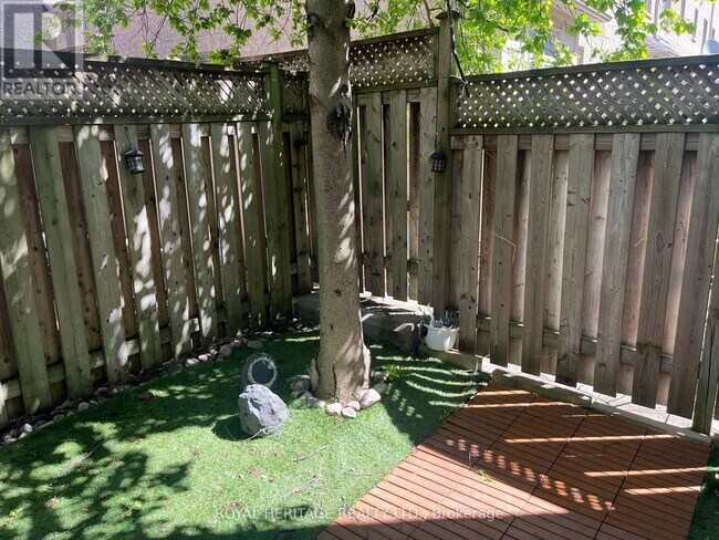 Photo - 16 William Poole Way