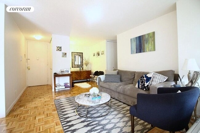 Photo - 175 W 90th St