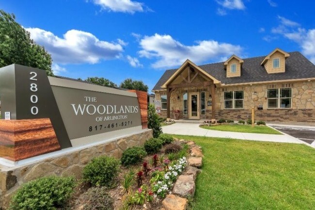 Bienvenido a casa - The Woodlands of Arlington