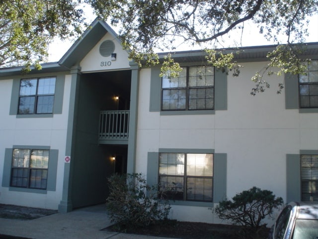 Photo - 240 Clifford St Unidad Oak Tree Park-1