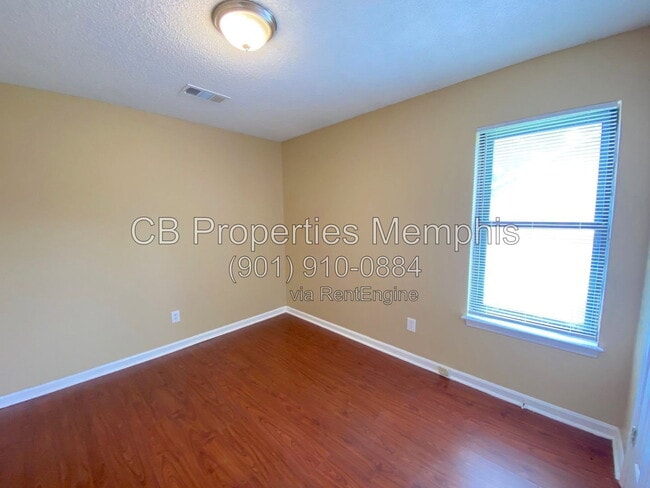 Photo - 6930 Autumnhill Ln