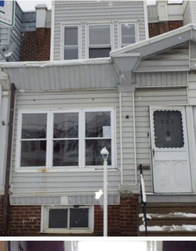 Olney 3BR w/Yard Rental House Rental in Philadelphia, PA