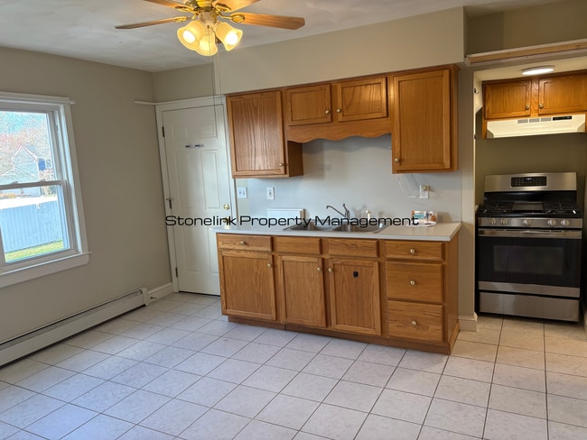 Building Photo - 293 State St Unit 1