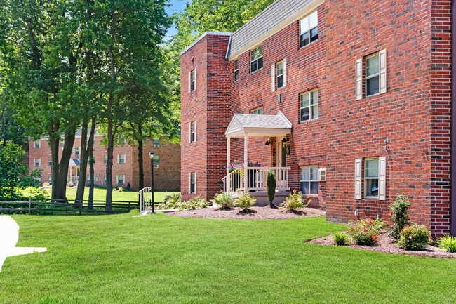 Font Hill Apartments