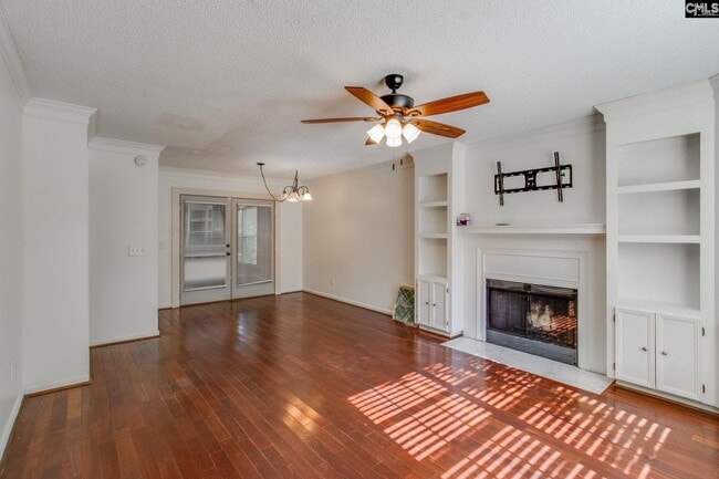 Photo - 19 Caddis Creek Ct