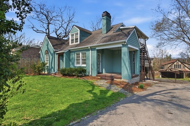 Photo - 1002 Sutton Hill Rd