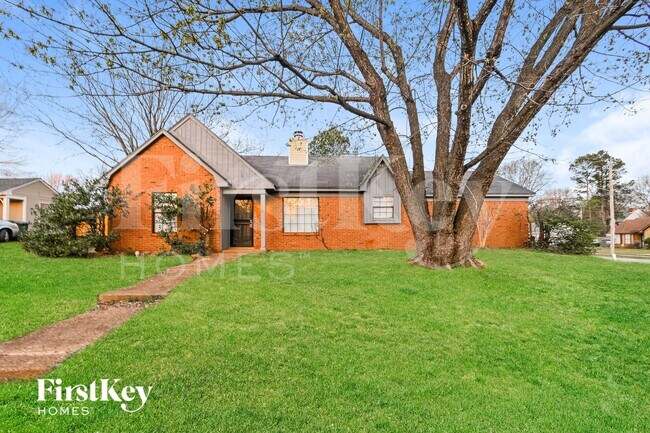 Building Photo - 4415 Sunnyslope Dr