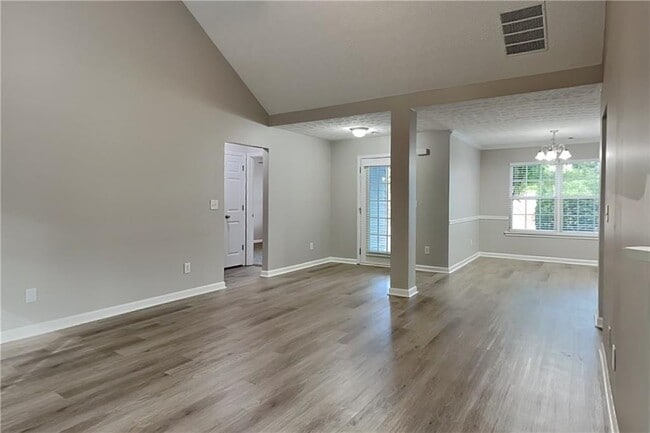 Photo - 6345 Aarons Way