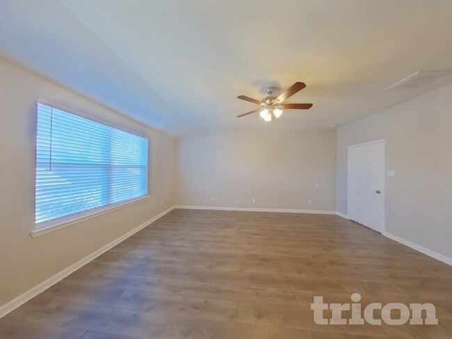 Photo - 2046 Sweet Lilac Dr