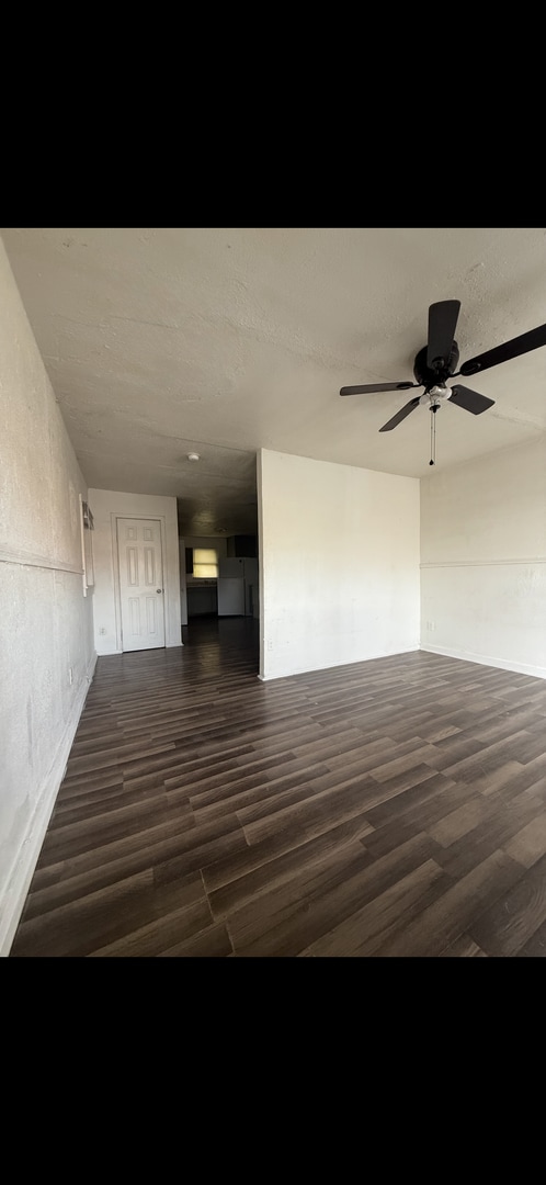 Photo - 613 W Avenue D Unit 613