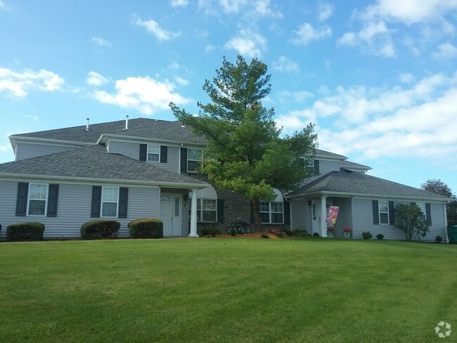 Building Photo - Emerald Green Rental