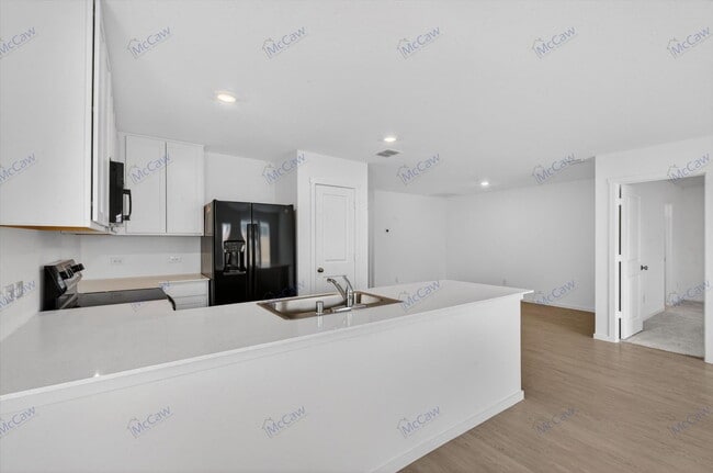 Photo - 639 Montclair Ave