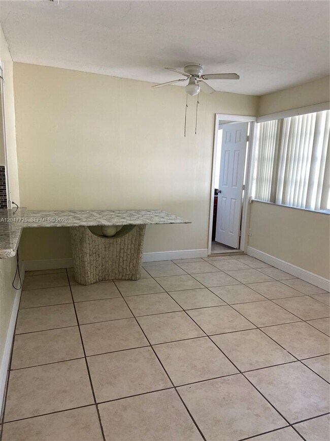 Photo - 800 NW 76th Ave