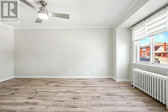 Photo - 1788 Keele St