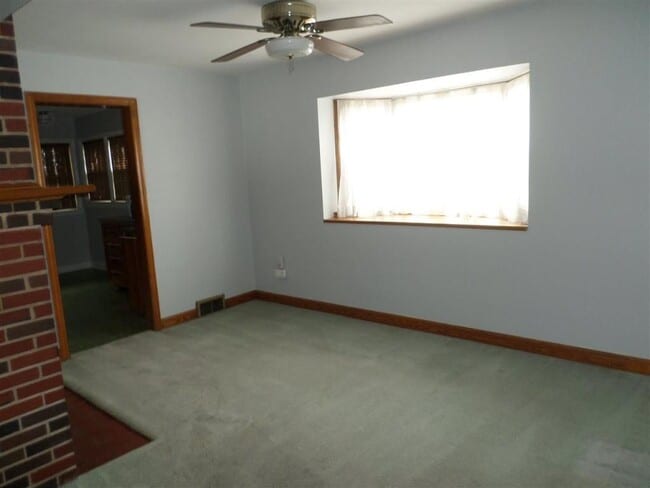 Building Photo - Great house very close to JMU!