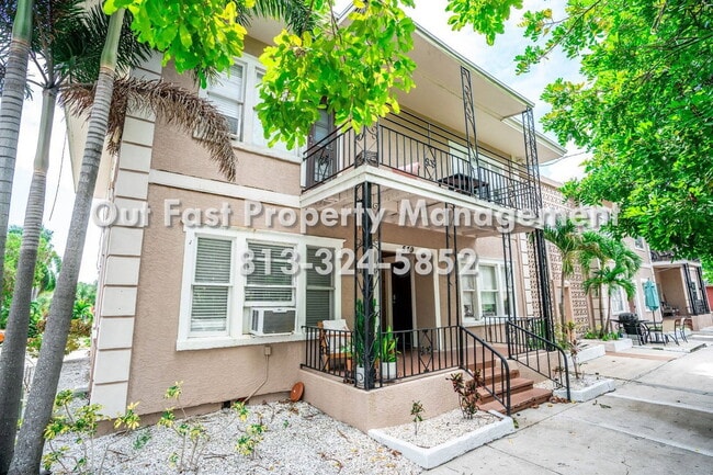 Building Photo - 549 2nd St N Unit 1