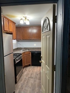 Photo - 6341 N Washtenaw Ave Unidad GW