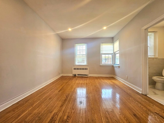 Photo - 1 Dewitt Rd Unit 206