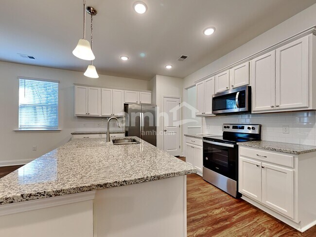 Photo - 287 Bering Ln