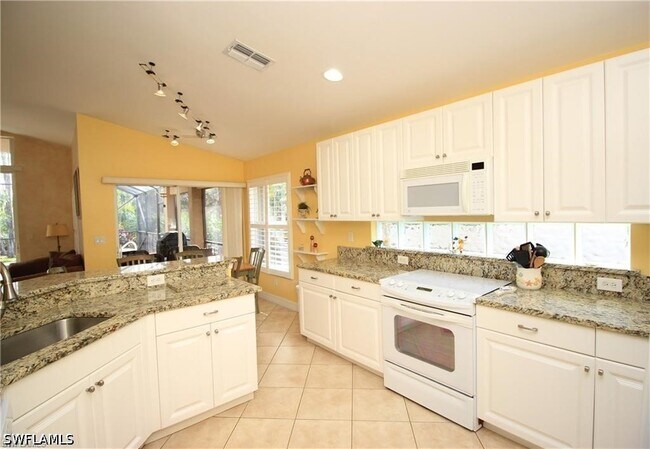 2322 Butterfly Palm Dr