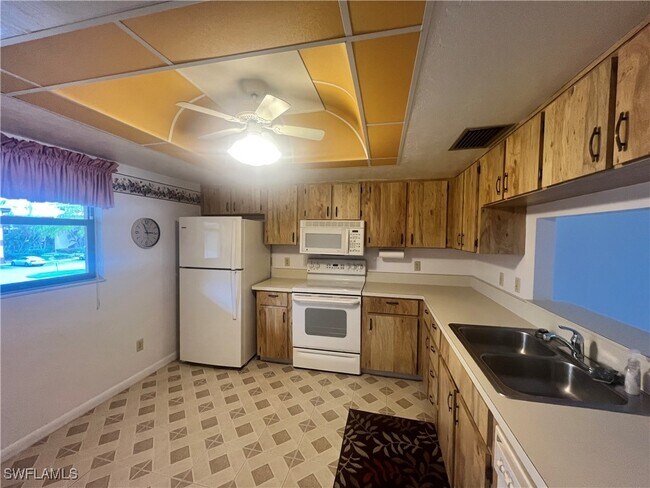 Building Photo - 6150 Whiskey Creek Dr Unit 812 Rental