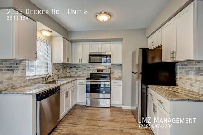 Building Photo - 2153 Decker Rd Unit 8