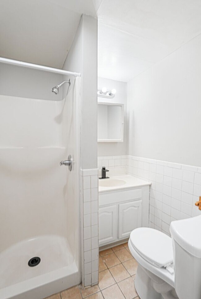 Photo - 168 Lunenburg St Unit 1L