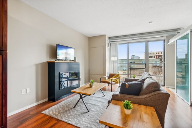 Photo - 616 Washington Ave S Unidad ID1014641P