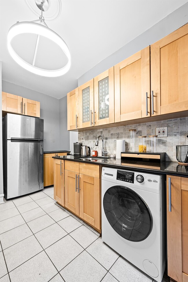 Photo - 277 Harrison Ave Unit C8
