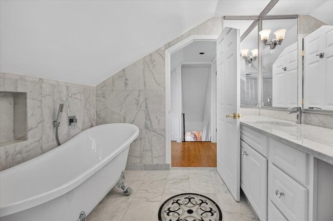 Photo - 1155 Webster Ave
