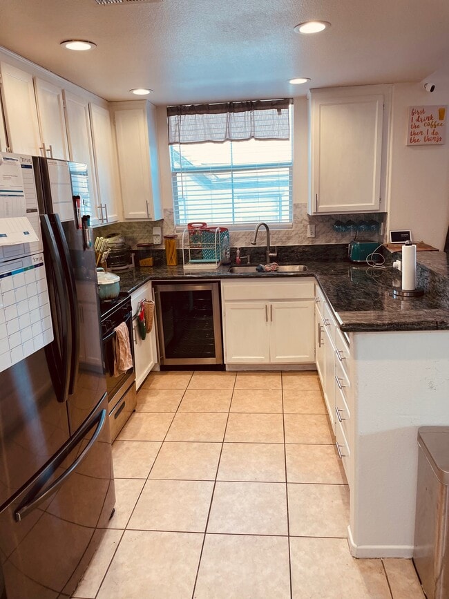 Photo - 1364 Nicolette Ave
