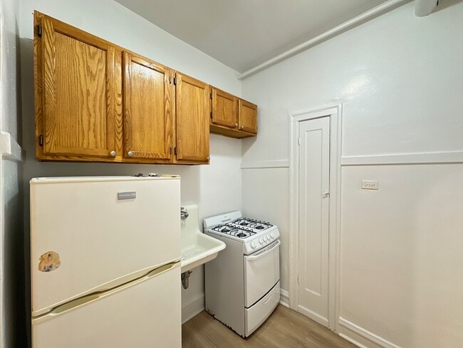 Photo - 2536 N Sawyer Ave Unit 601