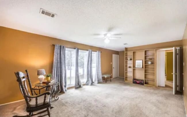 Photo - 1553 Hurley Cir