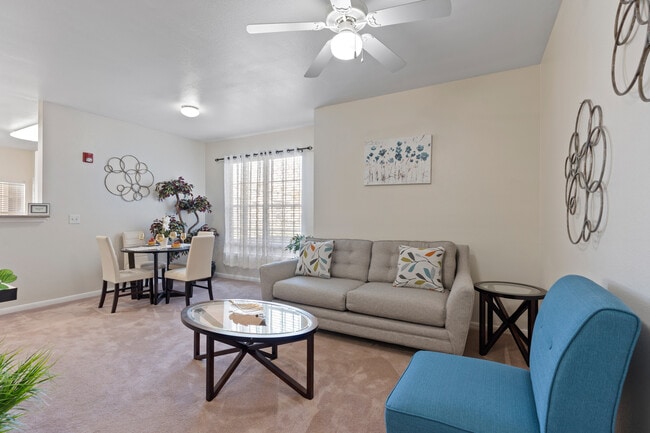 2 Bed TH Livingroom area