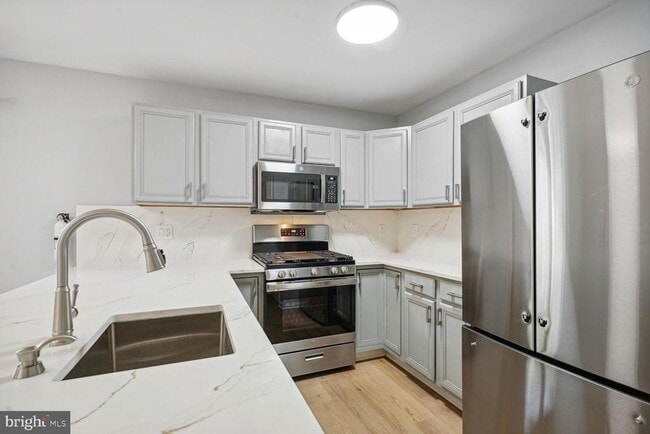 Building Photo - 6146 Kendra Way