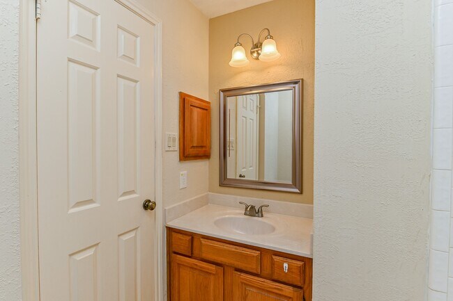 Photo - 3410 Streamside Ln