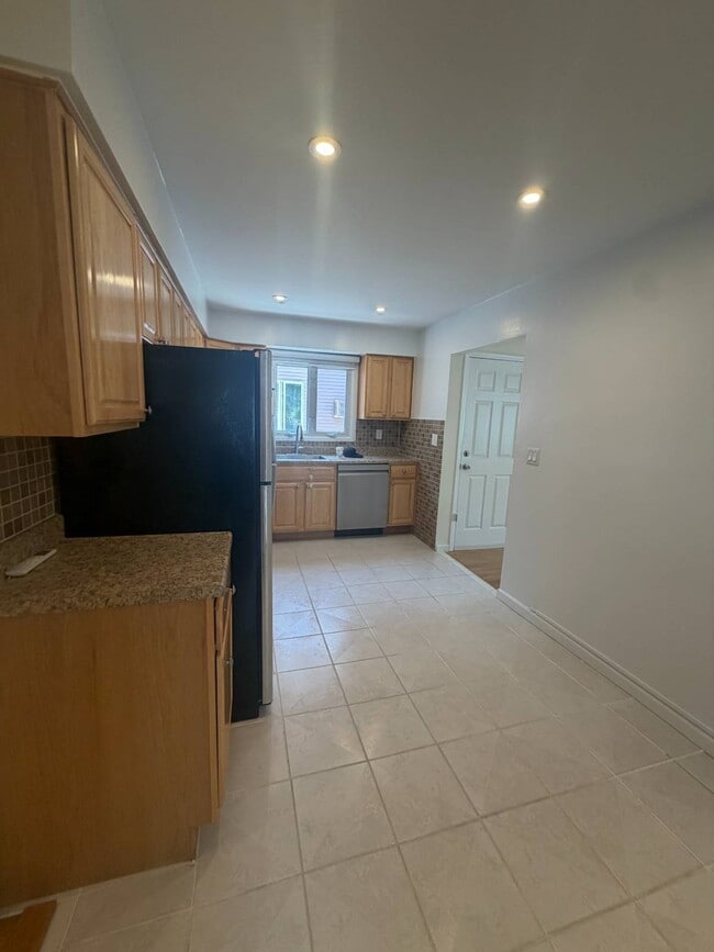 Photo - 268 Chesterton Ave